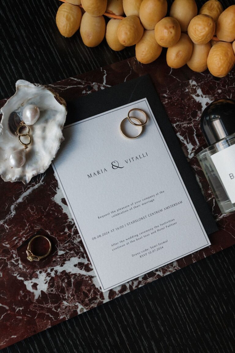 Printed wedding invitation set with rings on marble, Amsterdam, Sante Weddings