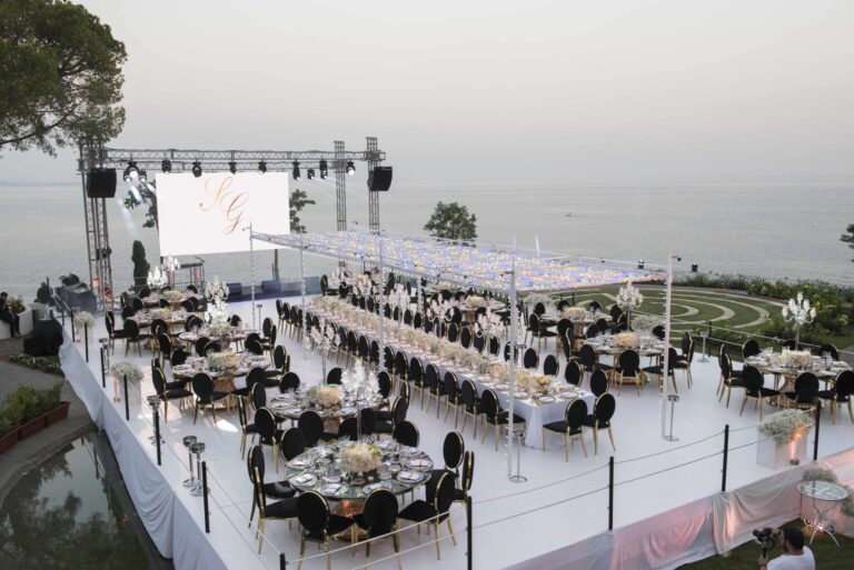Dinner platform and stage set above the sea at I Giardini del Fuenti, Amalfi Coast, Sara D'Angelo