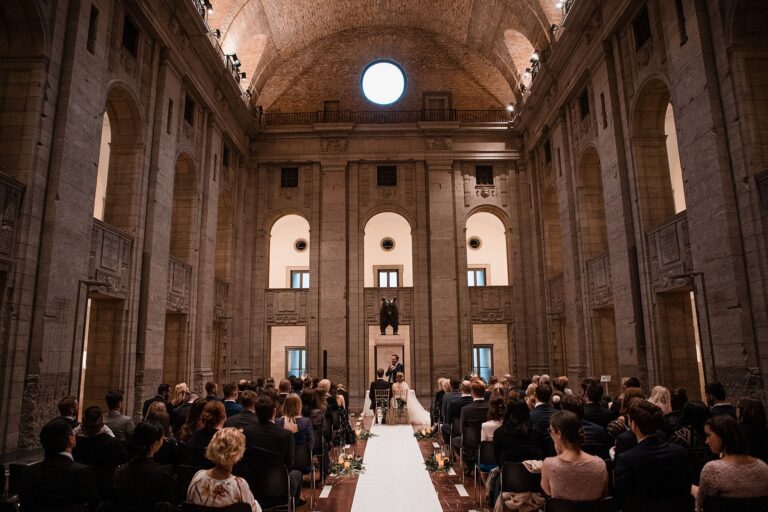 Ceremony in a historic hall, Berlin, Sarah Linow