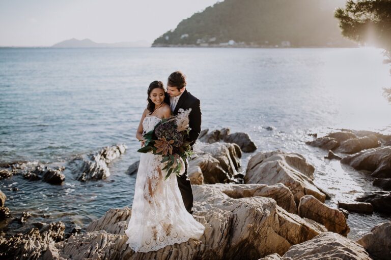 Couple on the rocky Mallorca coast, Sarah Linow