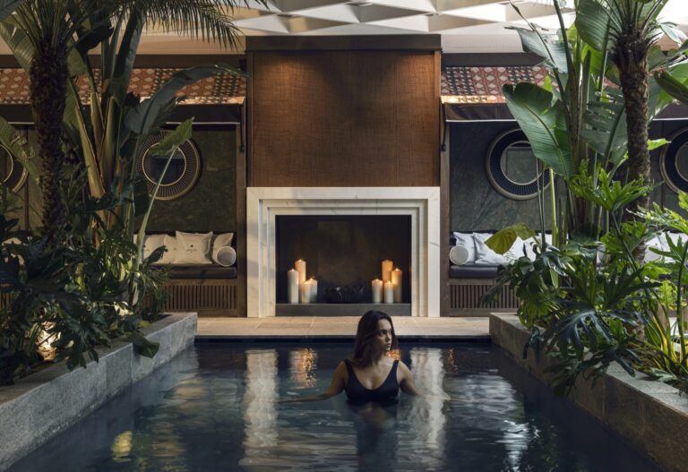 The spa pool and its fireplace lounge, Savoy Hotel & Spa