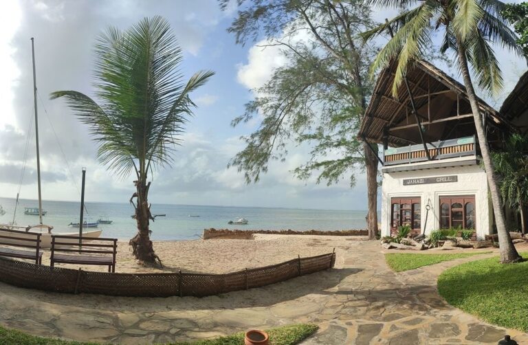 The Jahazi Grill building beside the beach, Serena Beach Resort & Spa
