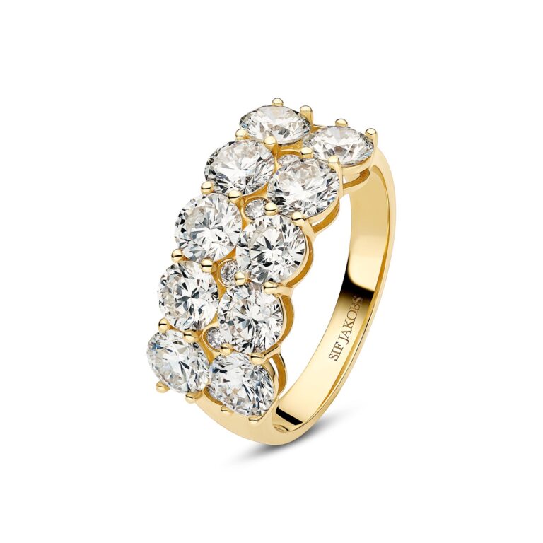 Wide cluster diamond ring in 14 karat yellow gold, Sif Jakobs