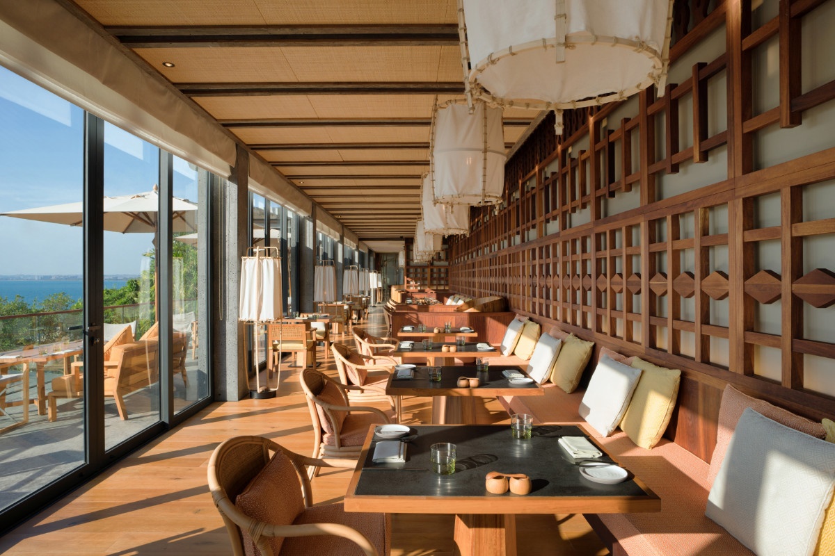 AHA Restaurant, Six Senses Krabey Island