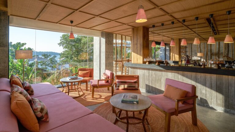 Ice Cream Parlour and deli, Six Senses Krabey Island
