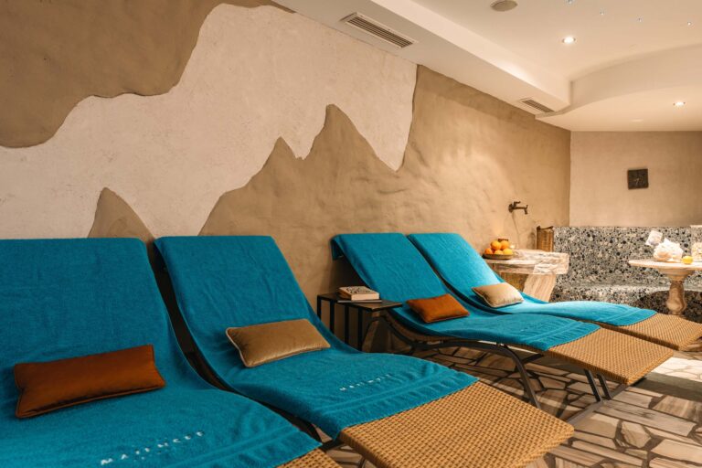 Spa relaxation room, Ski Hotel Maiensee