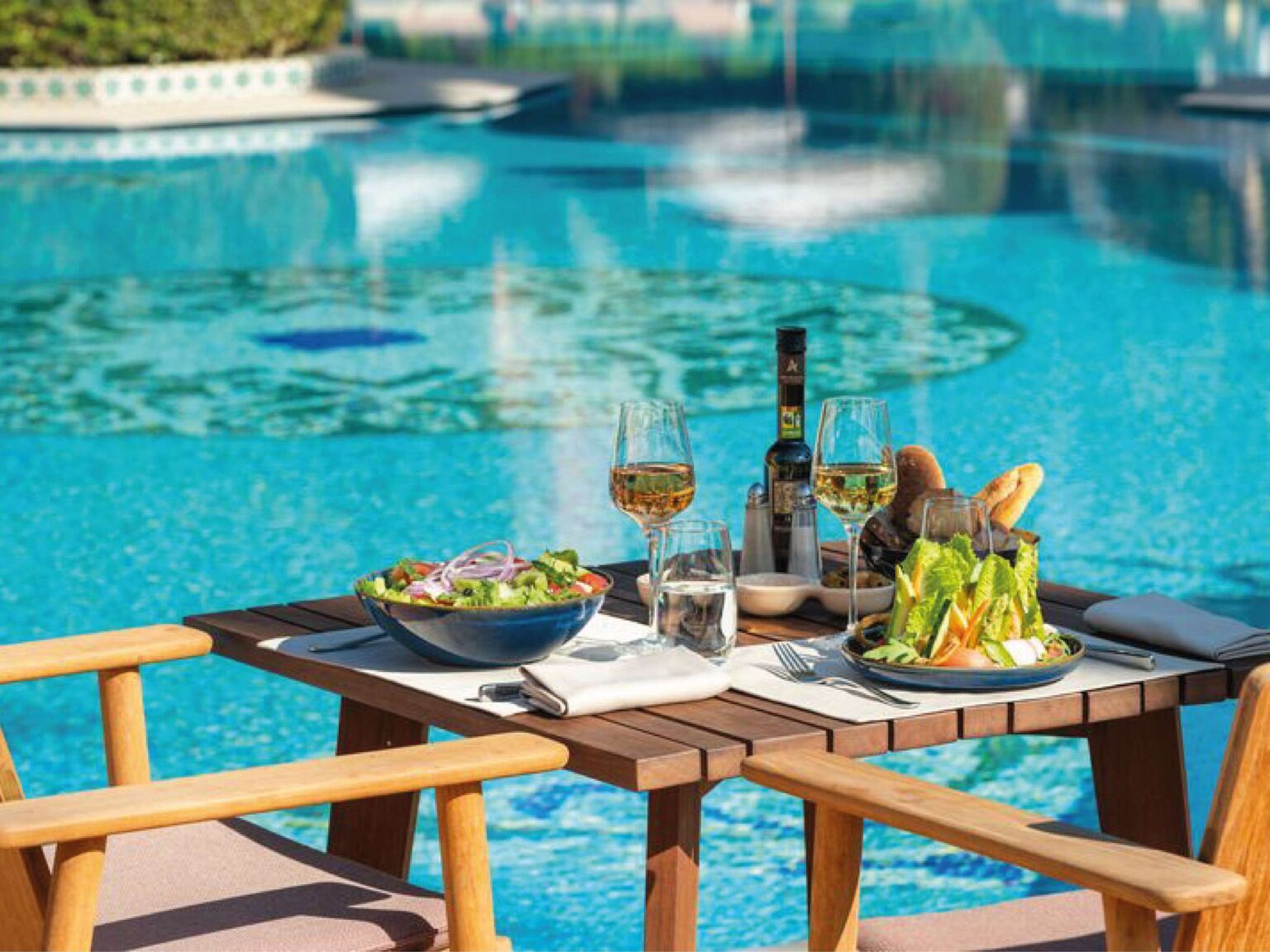 A poolside lunch at L’Oasis
