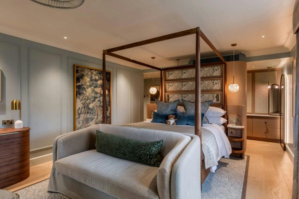 Plush Room