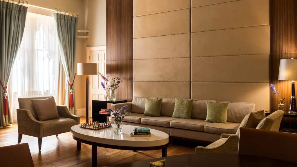 Queen Victoria Suite