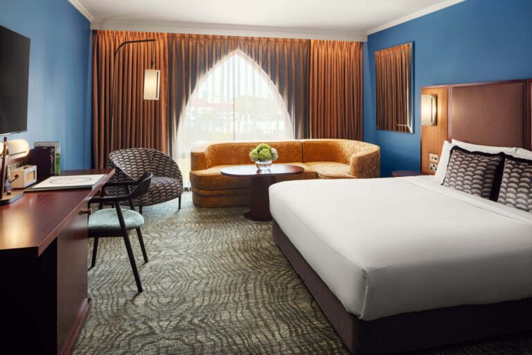 A Premier King Bedroom, St Pancras Renaissance Hotel London