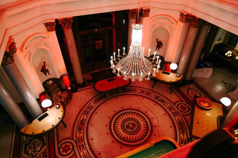 Lounge seen from above, Stella Rheni