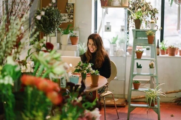 Marianne Johnson at work in the Sweet Pea studio, Sweet Pea Floral Design