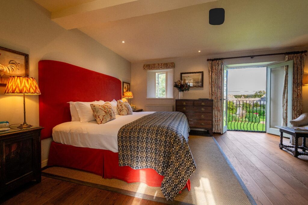 Classic, Superior & Deluxe Rooms