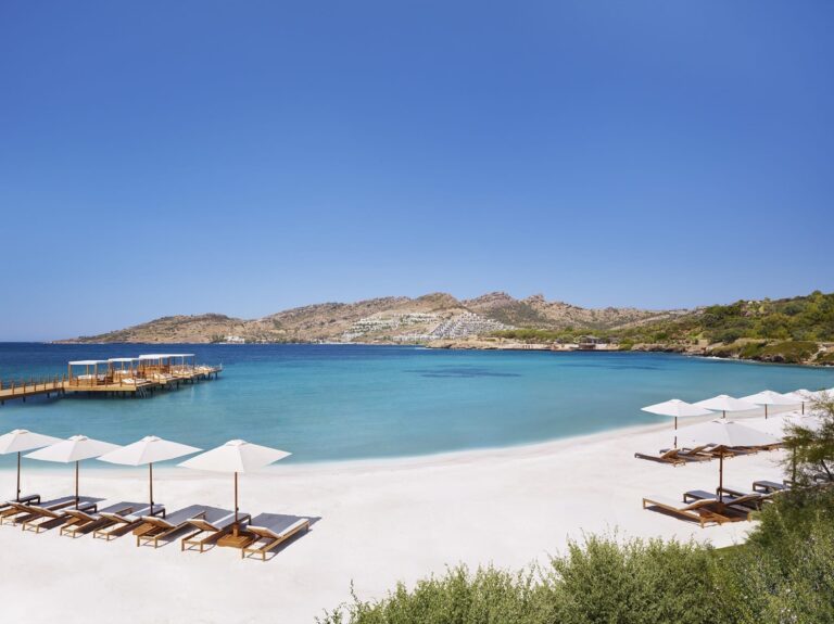 The beach with parasols and loungers, The Bodrum Edition