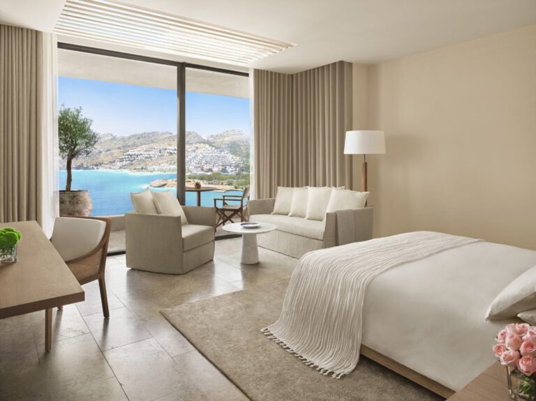 Deluxe Sea View room, The Bodrum Edition
