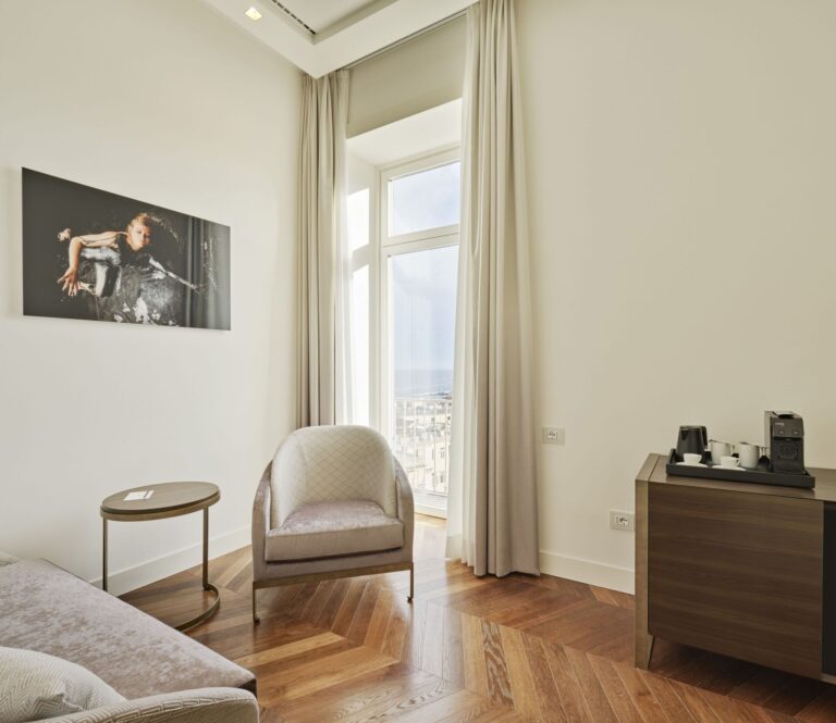 A Panoramic Suite with Parquet Floor, The Britannique Naples