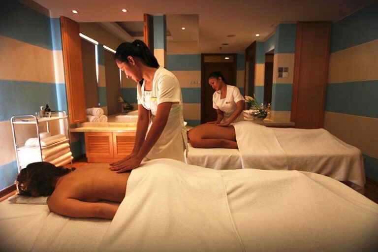 Side-by-side massage treatment at La Sante Spa, The Chateau Spa and Organic Wellness Resort