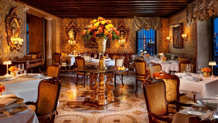 The Club del Doge Restaurant, an opulent Venetian interior, The Gritti Palace