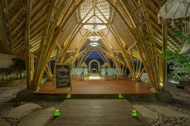 Interior of the bamboo wedding chapel, The Kayon Jungle Resort