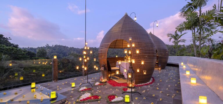 The Sky Lounge hut set for a romantic dinner, The Kayon Jungle Resort