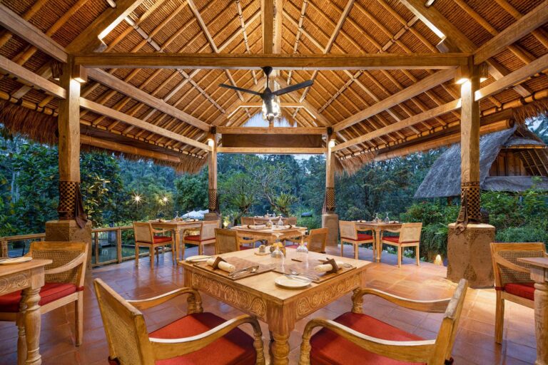 Kepitu restaurant under its thatched roof, The Kayon Ubud Resort