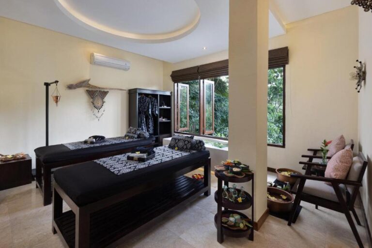 Serayu Spa treatment room, The Kayon Valley Resort Ubud