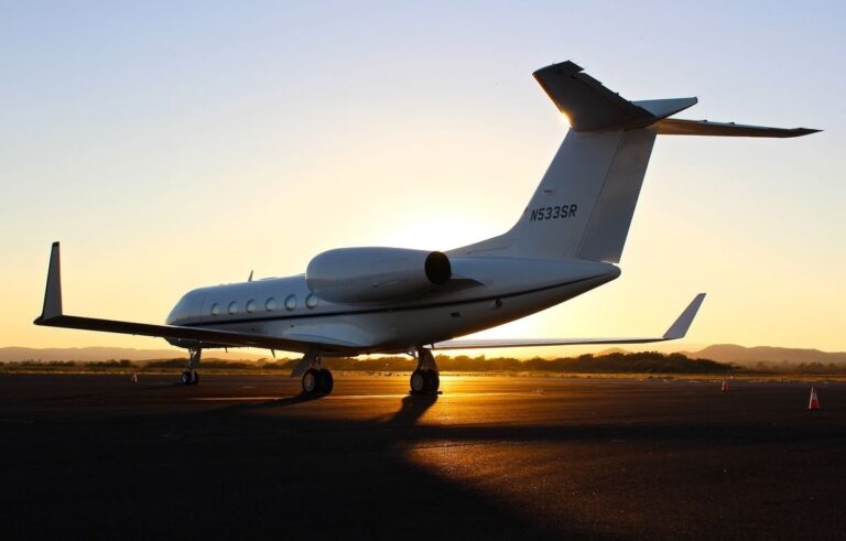 , The Luxury Travel Book