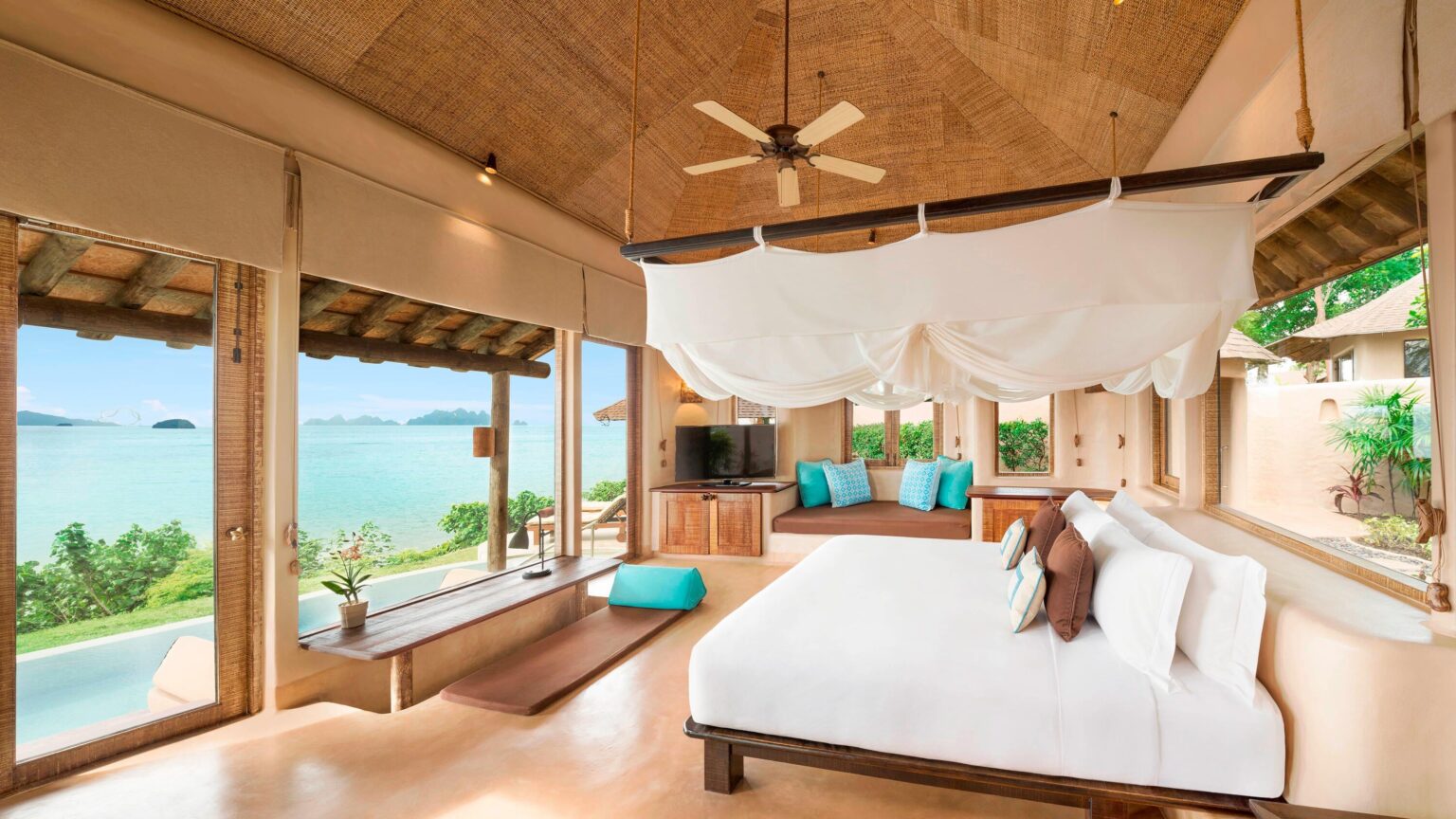 A King Seaview Pool Villa