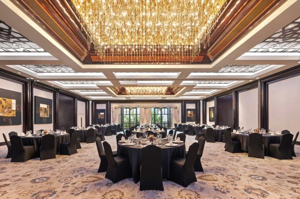 Pool, ballroom and wedding packages