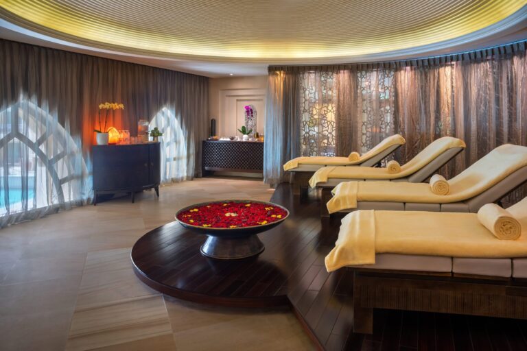 The relaxation lounge at The Spa Longevity, The Palace Downtown Dubai