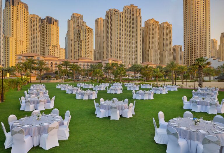 La Brise Lawn laid out for a daytime reception, The Ritz-Carlton, Dubai