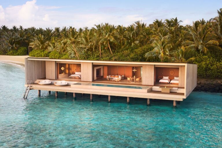 Overwater villa exterior, The Ritz-Carlton Maldives, Fari Islands