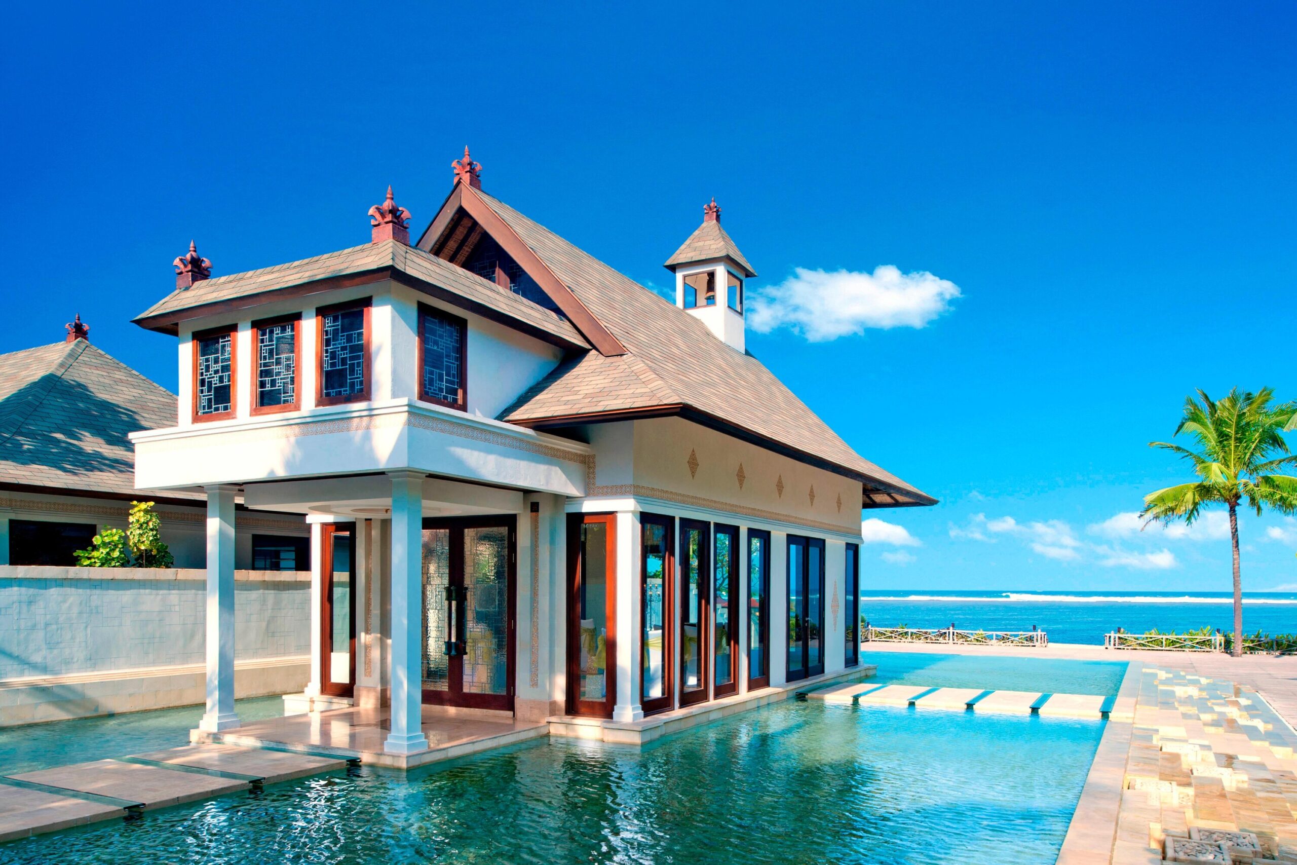 The oceanfront Cloud Nine Chapel, The St. Regis Bali Resort