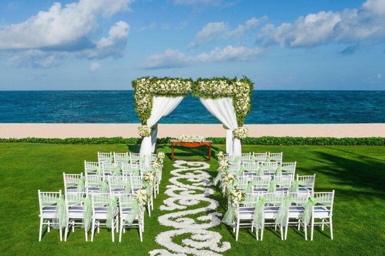 Wedding ceremony on the Cloud Nine Lawn, The St. Regis Bali Resort