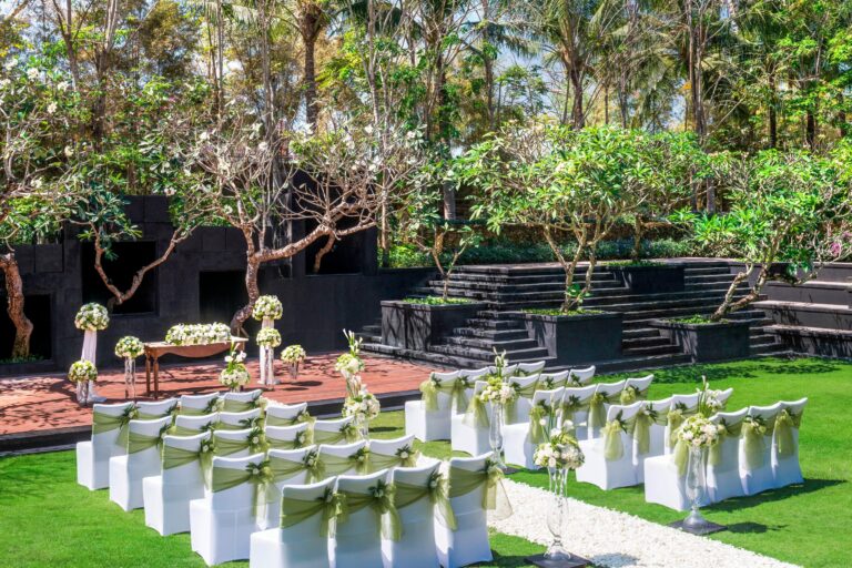 Wedding in the Amphitheatre garden, The St. Regis Bali Resort