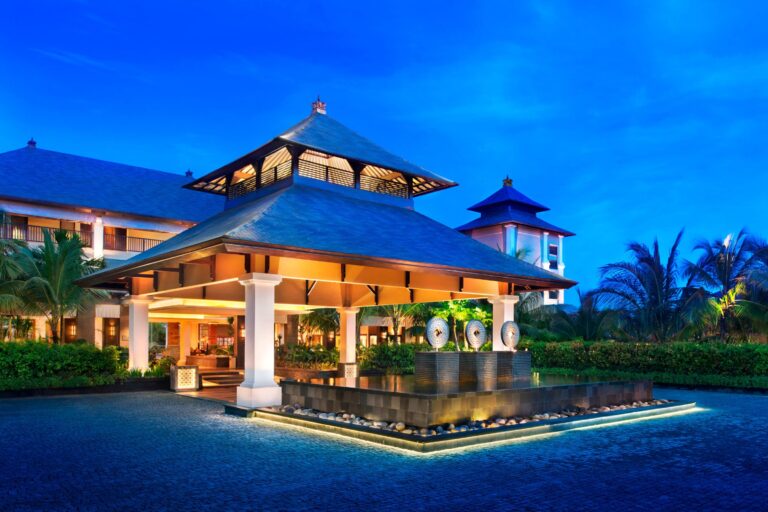 The resort entrance pavilion, The St. Regis Bali Resort