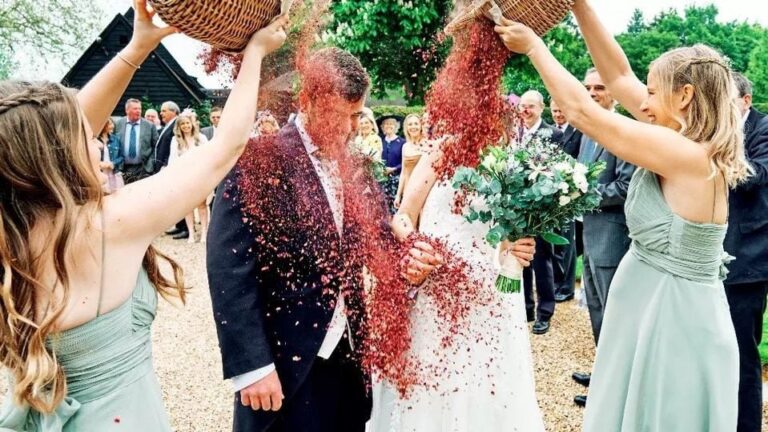 Confetti thrown from wicker baskets, The Studio Without Walls