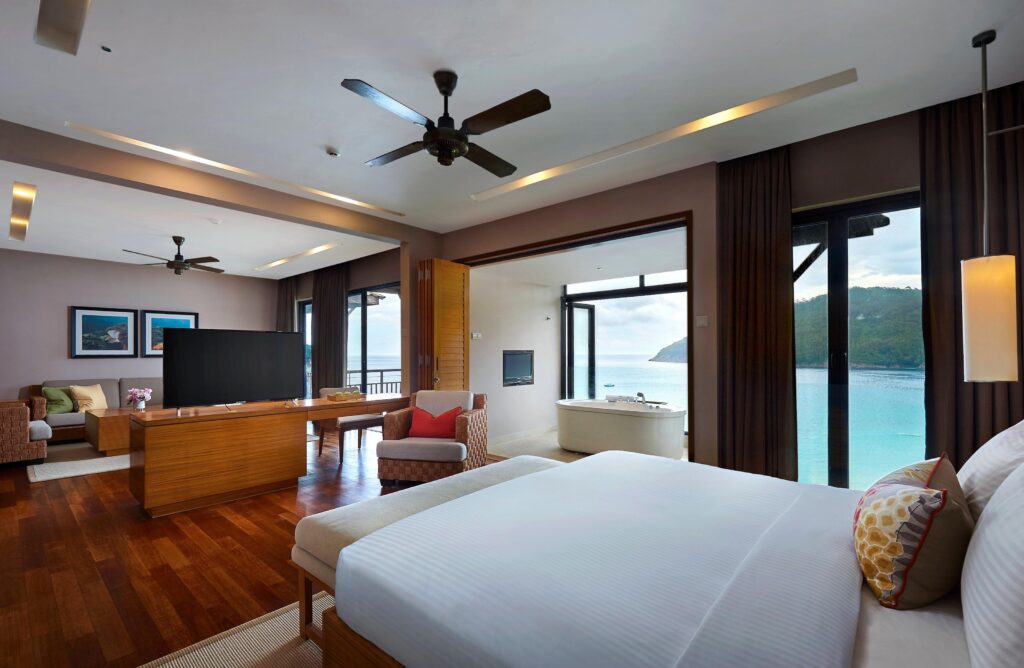 Cliff Bay Suite