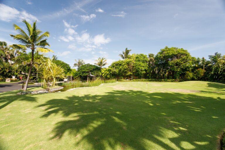 Putting green, The Ungasan Clifftop Resort