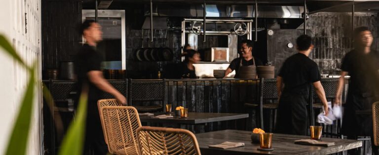 Open kitchen and dining room, The Ungasan Clifftop Resort