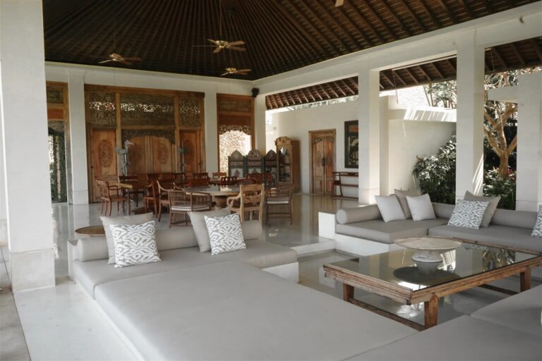 Villa living and dining pavilion, The Ungasan Clifftop Resort