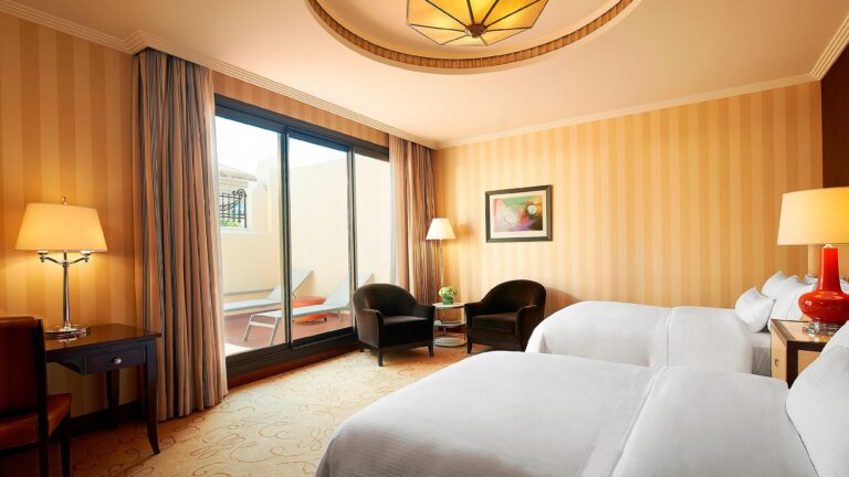 A Deluxe room with the Westin Heavenly Bed and a small terrace onto the garden, The Westin Valencia