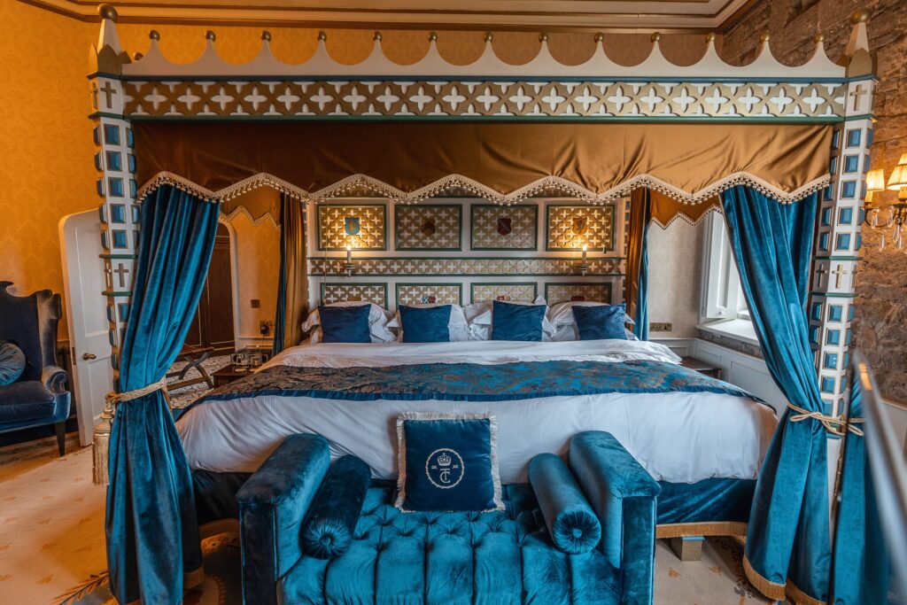 Deluxe Castle Suites
