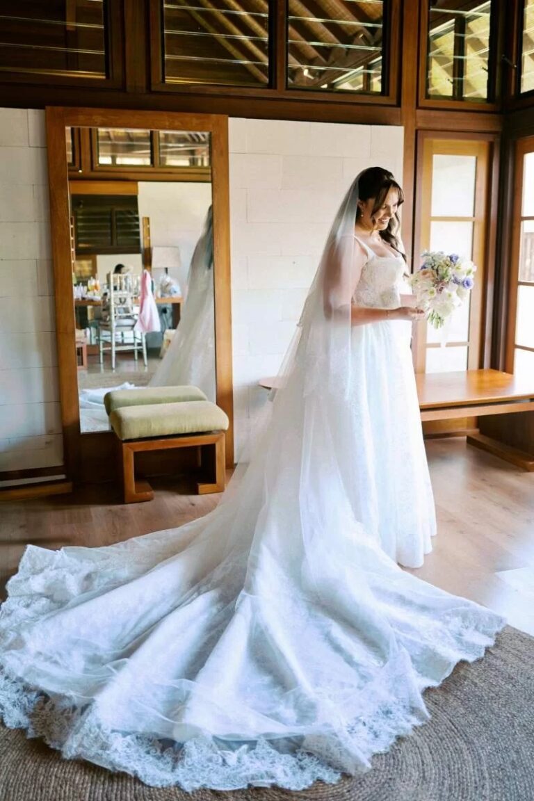 A bride preparing in an Uluwatu Suite, Tirtha Bridal
