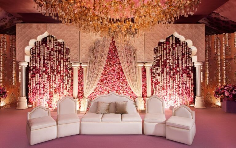 A Mughal-inspired floral archway stage, Lahore, Tomas De Bruyne