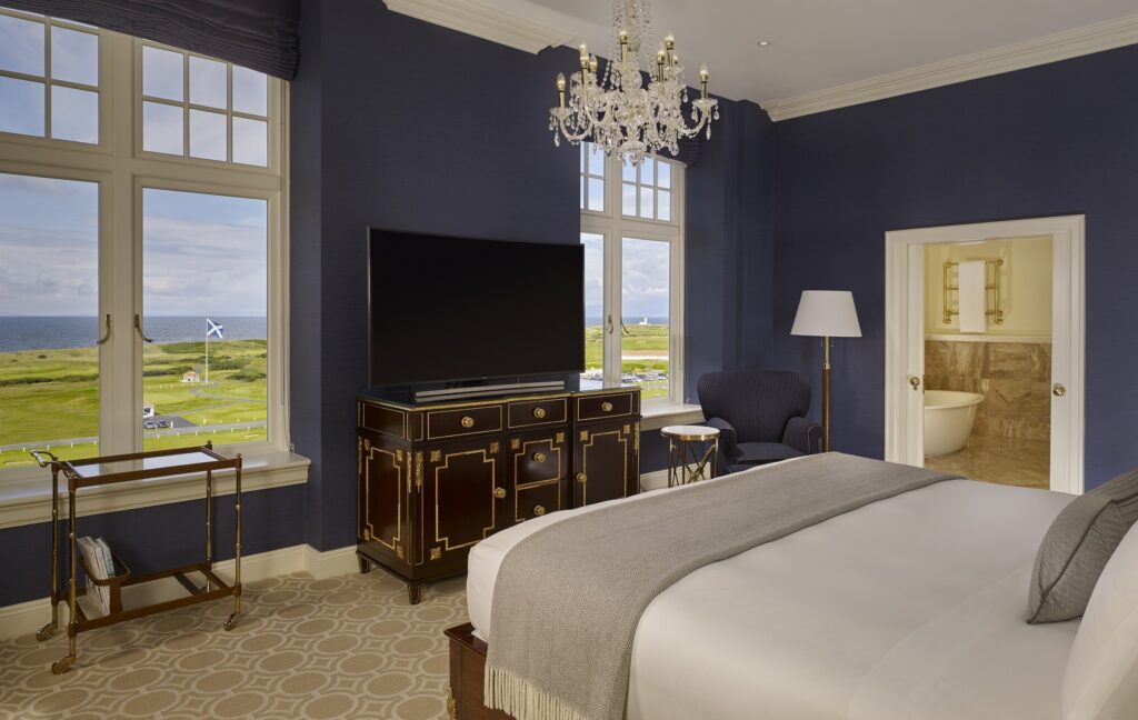 Deluxe King Room, Ocean View
