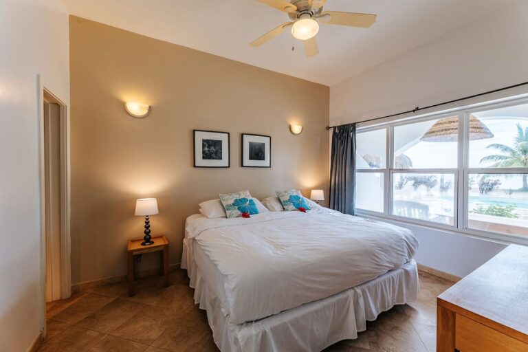 One-bedroom suite bedroom, Umaya Resort and Adventures