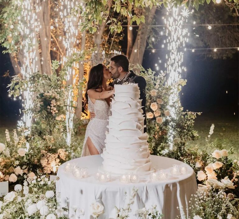 UMX Crew: Sparkler fountains at the cake cutting