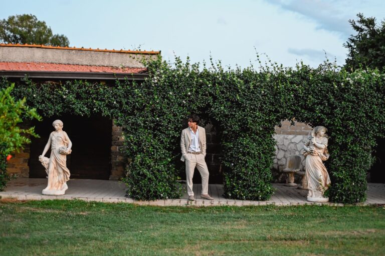 The Estate, Ivy-Clad Stone and Classical Statues, Valle dell'Aquila