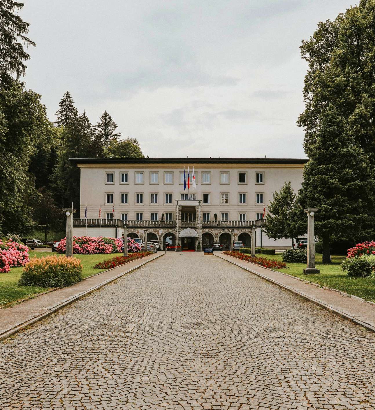 The cobbled avenue leading to the villa, Vila Bled